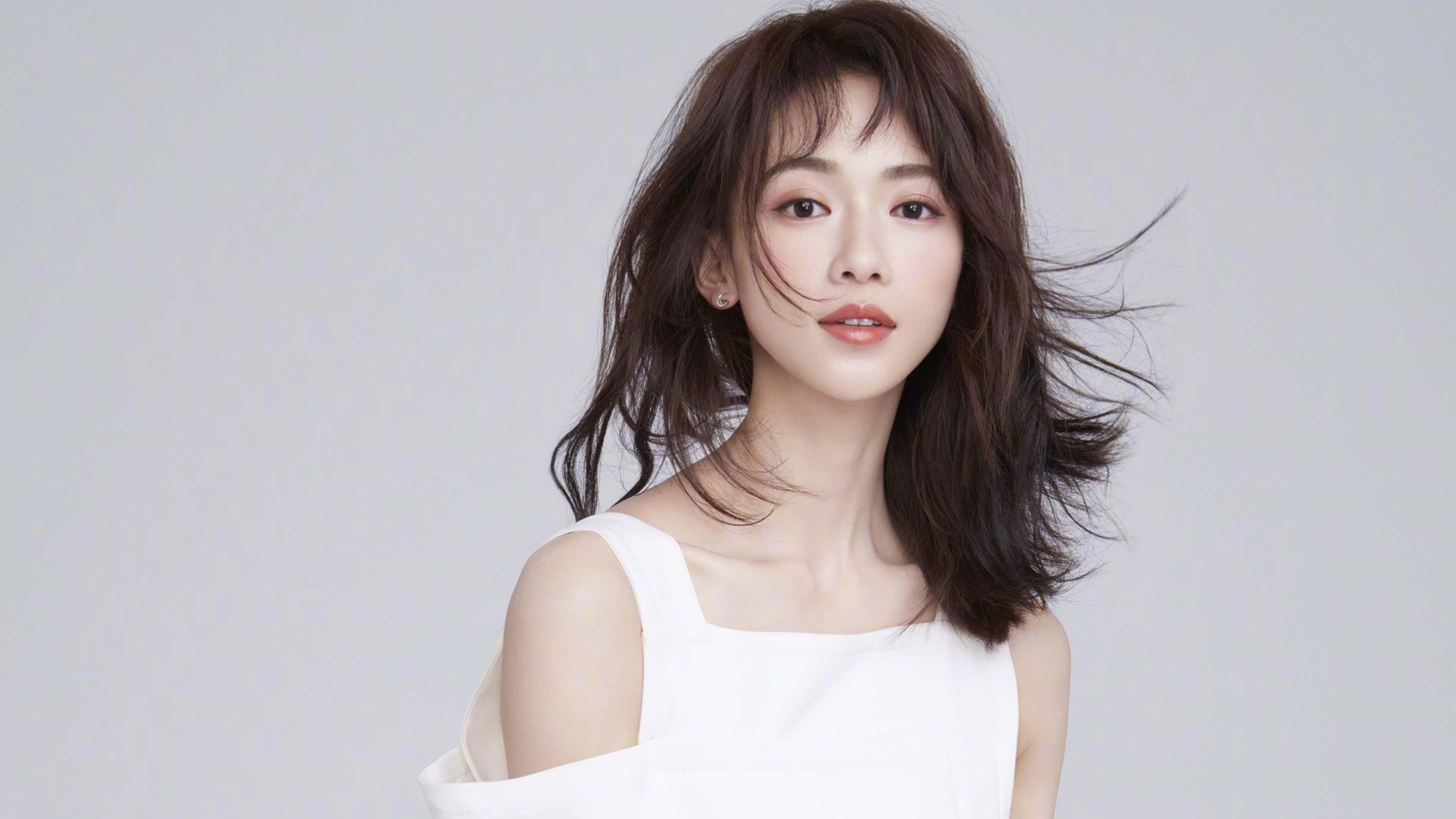 布莱顿阵型变化灵活,海鸥军团保持高位竞争,布莱顿海滩