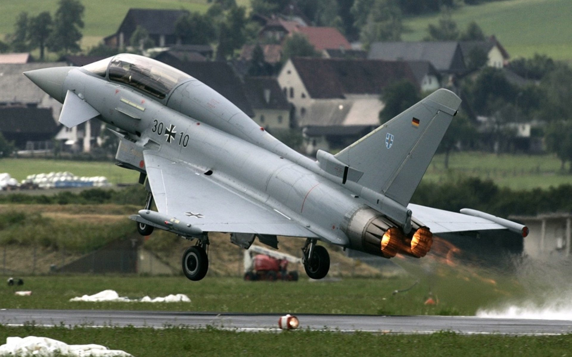 九游游戏中心-罗马尼亚队赛制策略解读：团体赛中的队员配置与战术选择，罗马尼亚足球联赛规则