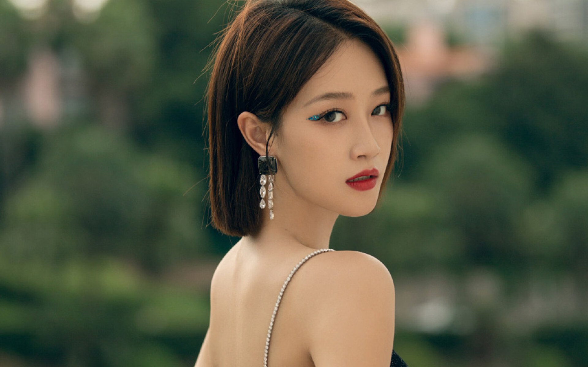 帕特森的精湛球技和战术智慧,使袋鼠队攻防无懈可击,帕特森销售